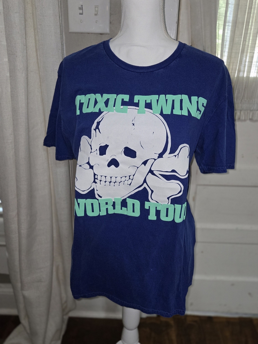 Nordstrom Navy Graphic Tee with White Skull and Mint Text